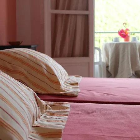 Natasa And Spiros * パレオカストリッツア